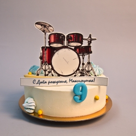 Торт с барабанами