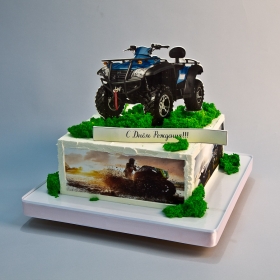 Торт с квадроциклом