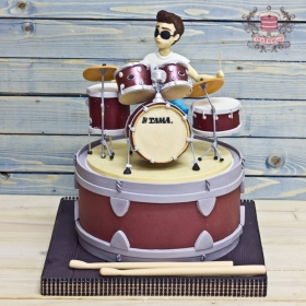 Торт с барабанщиком