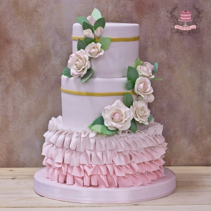 Розовый свадебный торт